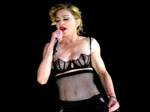 Madonna reveals her nip on stage -