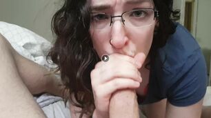 AKGINGERSNAPS - Sitter WAKES UP