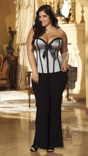Curvaceous Gal Style 40 Plus Size