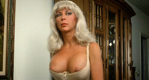 Angelique Pettyjohn naked boobs in
