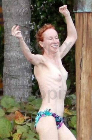 Kathy griffin naked fakes.